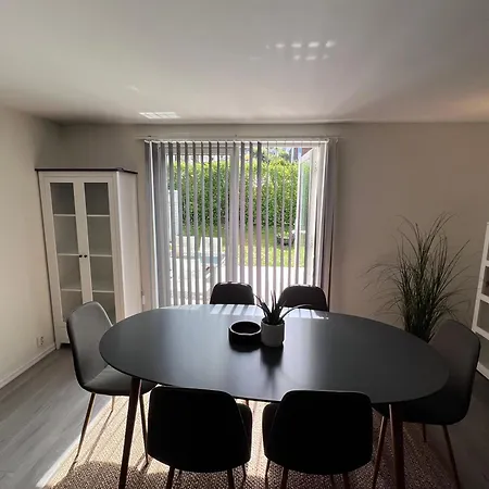 Bolig Med 3 Soverom Og Hage *
